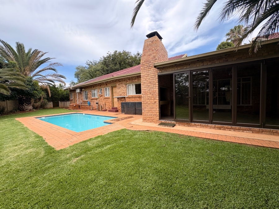 3 Bedroom Property for Sale in Doringkruin North West